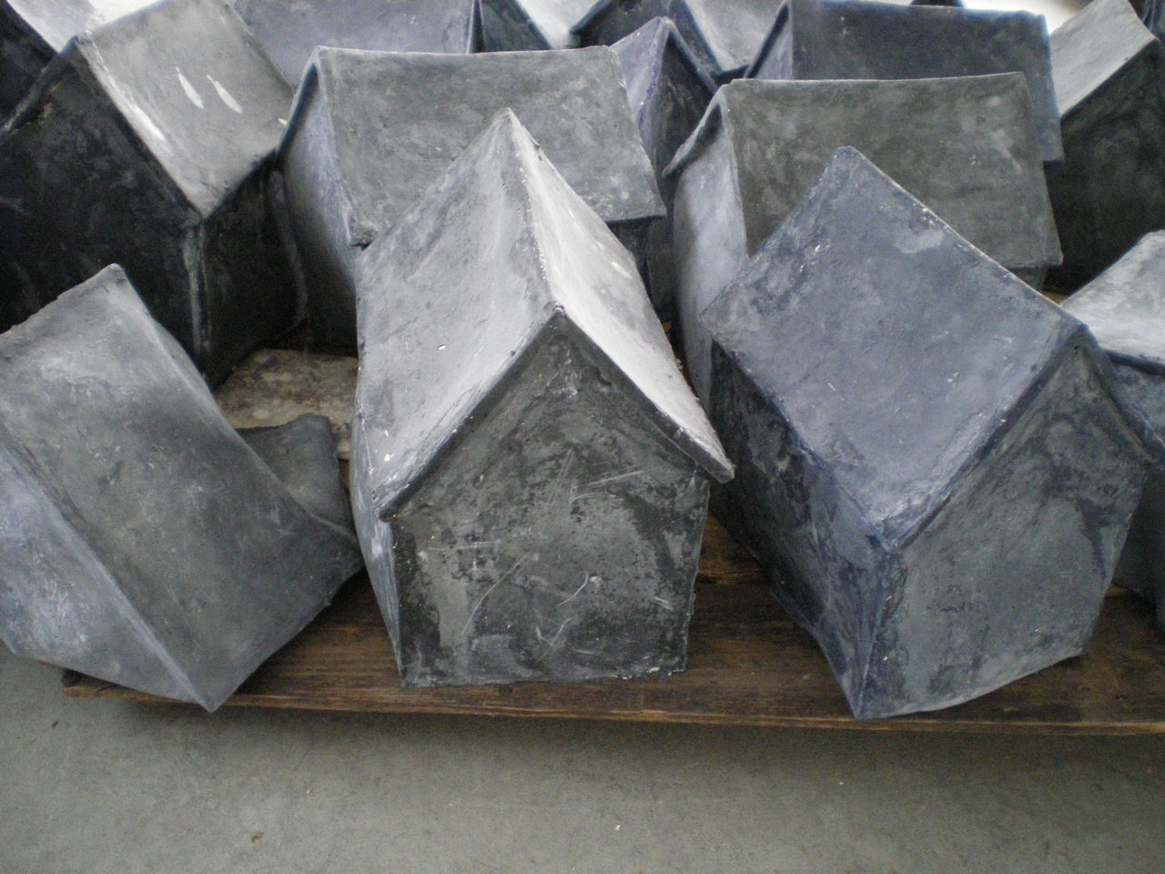Photographic documentation of RYLLEGA Berlin ("Ich baue ein Haus auf dem Atlantik" by Gabriele Undine Meyer)